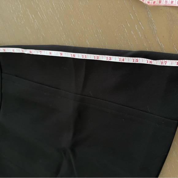 Elegant Black Women's Skirt - Picture 9 of 12